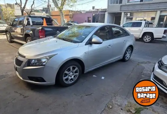 Chevrolet Cruze  2011 - foto 2