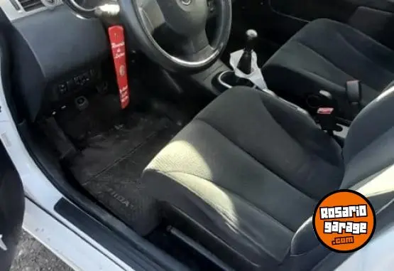 Nissan Tiida  2010 - foto 2