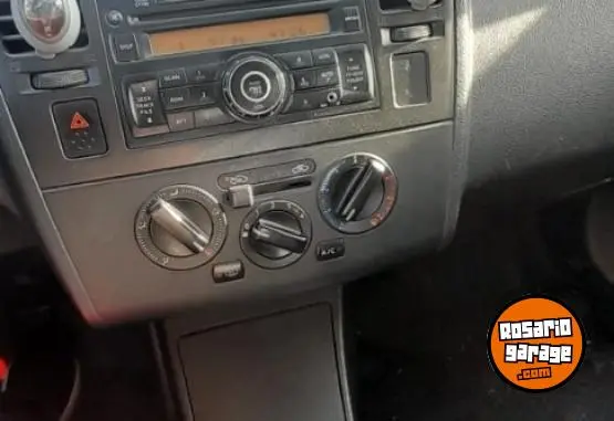 Nissan Tiida  2010 - foto 3