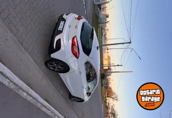 Chevrolet Cruze  2017 - foto 2