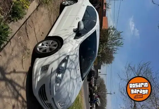 Peugeot 408  2014 - foto 1