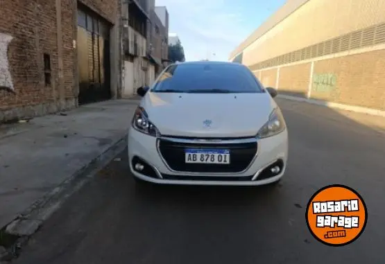 Peugeot 208  2017 - foto 2