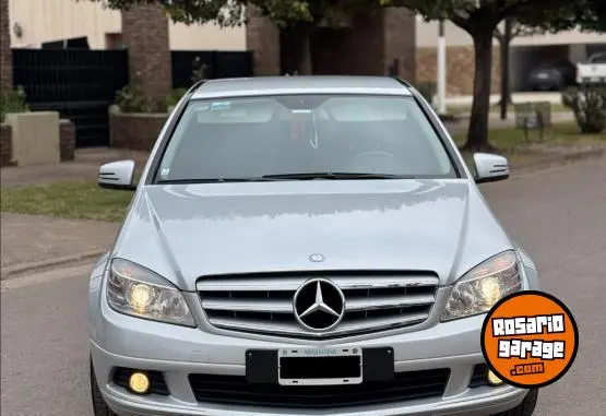 Mercedes-Benz C200  2010 - foto 2