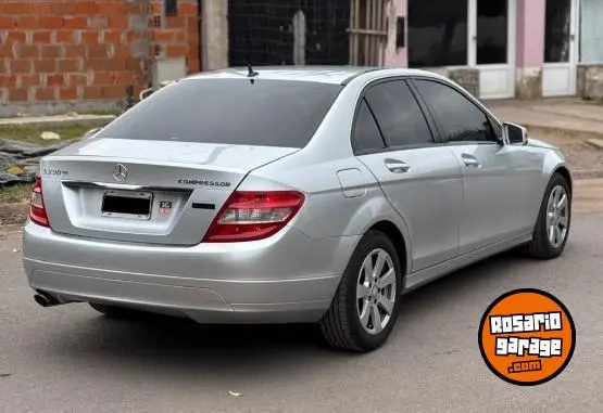 Mercedes-Benz C200  2010 - foto 4
