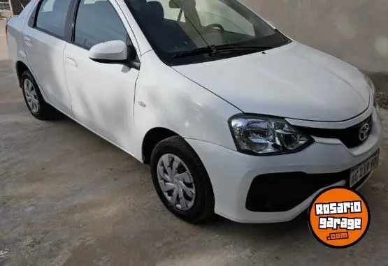 Toyota Etios  2018 - foto 1