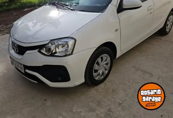 Toyota Etios  2018 - foto 2
