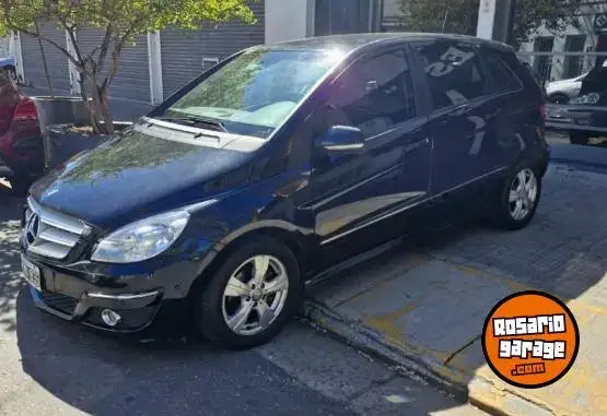 Mercedes-Benz B180  2011 - foto 1