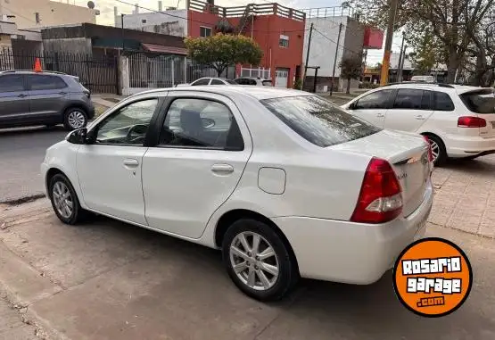 Toyota Etios Yaris  2016 - foto 4