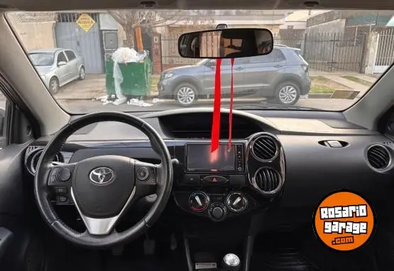 Toyota Etios Yaris  2016 - foto 5