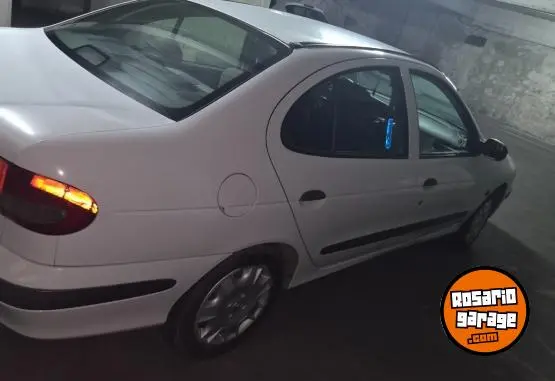 Renault Megane Tricuerpo  2000 - foto 3