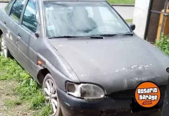 Ford Escort 2000 - foto 1