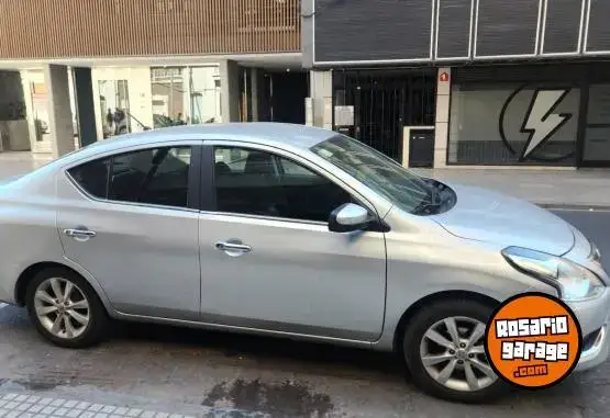 Nissan Versa 2017 - foto 1