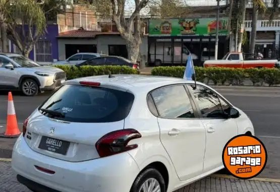 Peugeot 208 Allure 1.6  2018 - foto 3