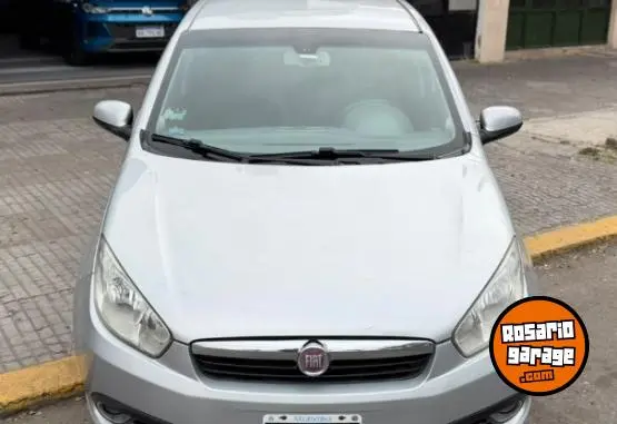 Fiat Grand Siena Essence 1.6  2014 - foto 3