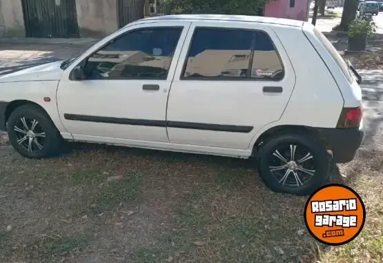 Renault Clio  1996 - foto 1