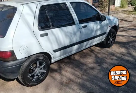 Renault Clio  1996 - foto 3