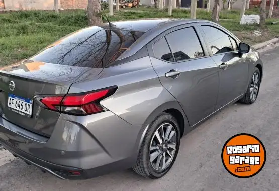 Nissan Versa  2022 - foto 3