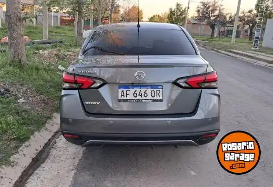 Nissan Versa  2022 - foto 4
