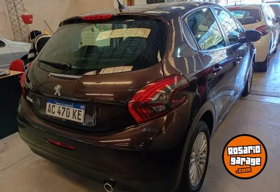 Peugeot 208  2018 - foto 2