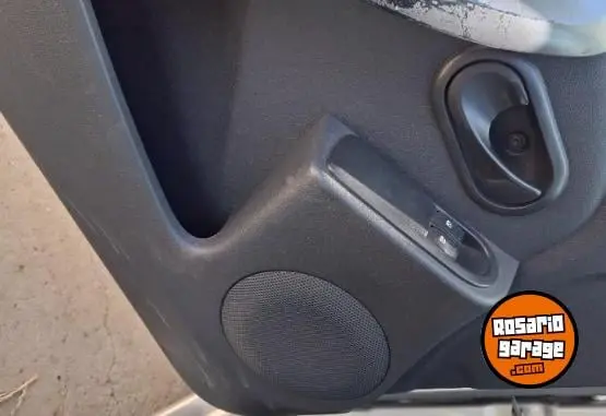 Renault Logan  2013 - foto 4