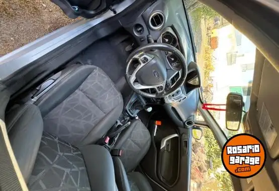 Ford Fiesta Kinetic  2012 - foto 4