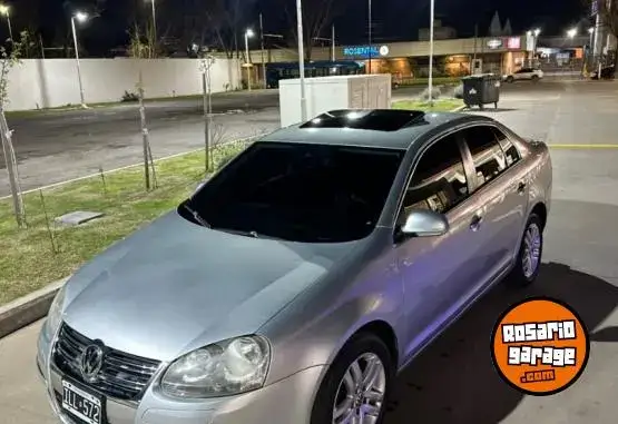 Volkswagen Vento 2.5  2009 - foto 1