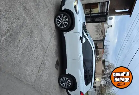 Toyota Corolla Cross  2023 - foto 2