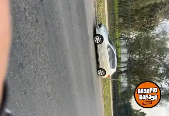 Peugeot 2008  2008 - foto 1