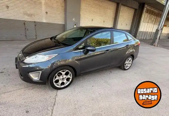 Ford Fiesta Kinetic 2011 - foto 1
