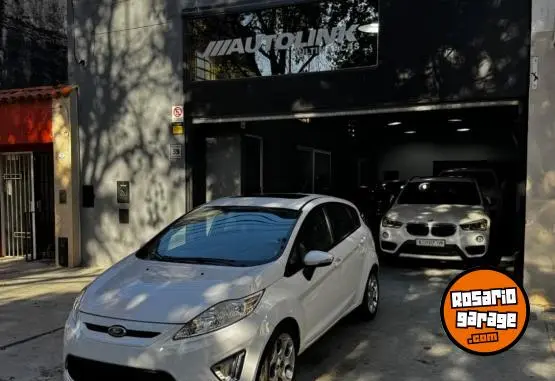 Ford Fiesta Kinetic Titanium  2013 - foto 1
