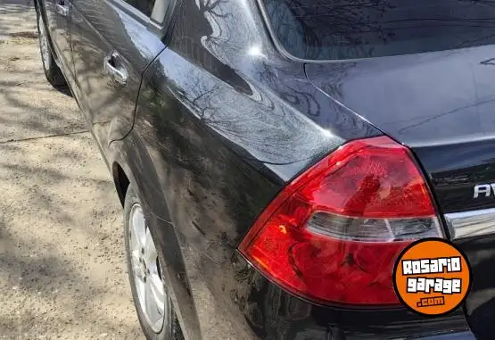 Chevrolet Aveo 1.6 16 V  2011 - foto 3