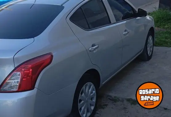Nissan Versa  2017 - foto 2