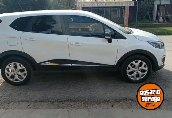 Renault Captur Zen  2017 - foto 1
