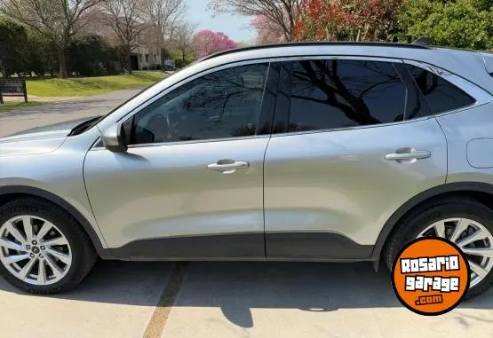 Ford Kuga Titanium Awd  2022 - foto 1