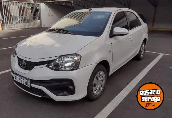 Toyota Etios Xs 1.5 6m/t SedÃ¡n 2017 - foto 1