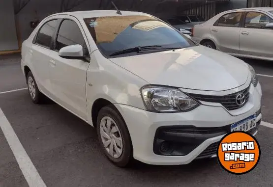 Toyota Etios Xs 1.5 6M/T Sedã¡N  2017 - foto 2