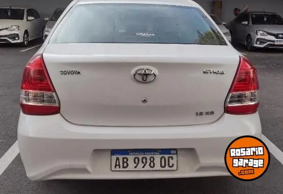 Toyota Etios Xs 1.5 6M/T Sedã¡N  2017 - foto 4
