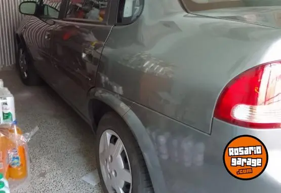 Chevrolet Corsa  2012 - foto 2