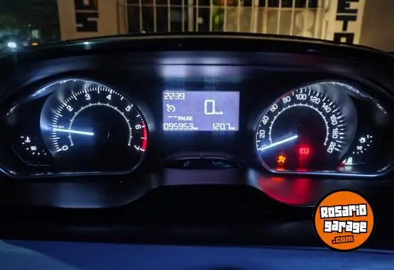 Peugeot 208 Allure Touchscreen  2013 - foto 1