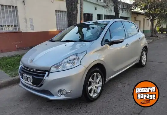 Peugeot 208 Allure Touch Screen  2014 - foto 1