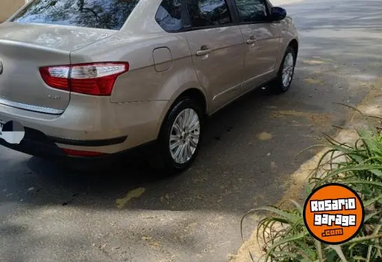 Fiat Grand Siena  2012 - foto 2