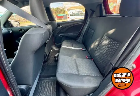 Toyota Etios  2014 - foto 5