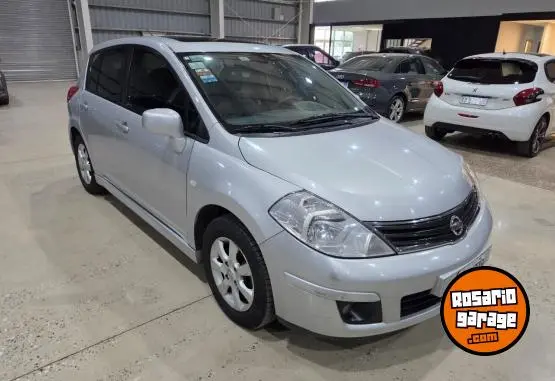 Nissan Tiida 2011 - foto 1