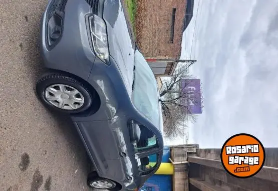 Renault Logan Authentique  2014 - foto 1