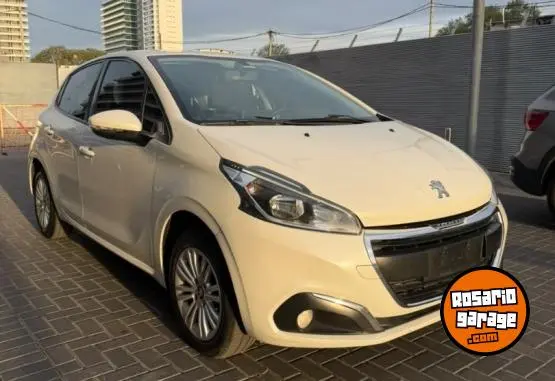 Peugeot 208 Allure  2018 - foto 1