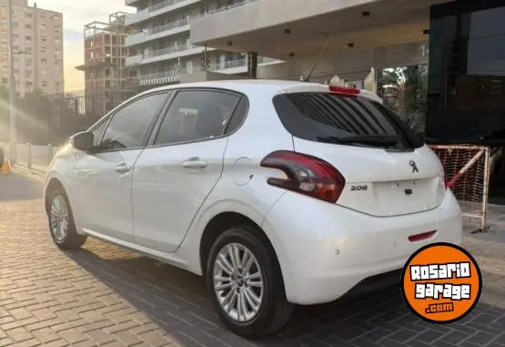 Peugeot 208 Allure  2018 - foto 4