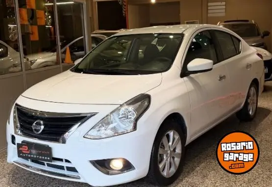 Nissan Versa  2015 - foto 1