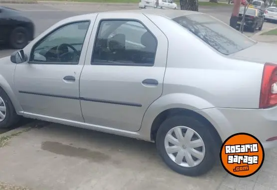 Renault Logan 1.6  8V 4 Puertas  2013 - foto 2