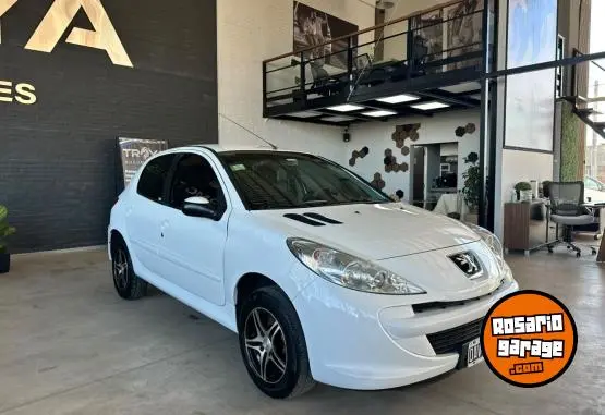 Peugeot 207 1.4 Compact A  2014 - foto 2