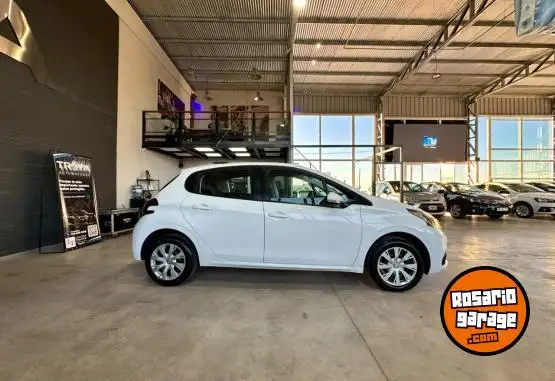 Peugeot 208 1.6 Active  2020 - foto 4